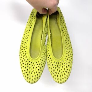 Arche LILLY Ballet Flat Shoes Sz 41 /  9.5 Perforated Flats Neon Green/Yellow